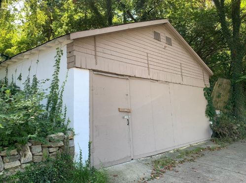 4556 Hamilton Ave, Cincinnati OH  45223-1777 exterior