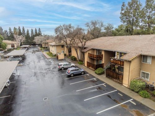 542 Arcadia Dr, Vacaville CA  95687-3354 exterior