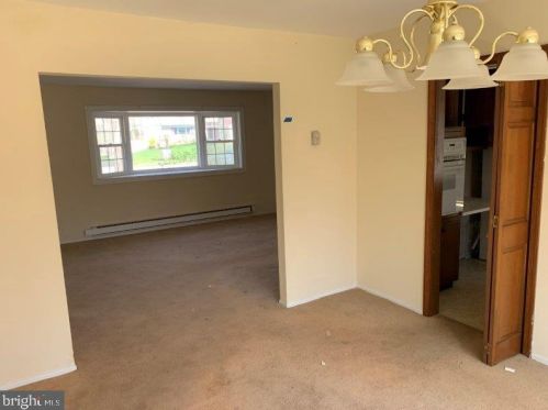 1034 Longspur Rd, Norristown PA  19403-2045 exterior