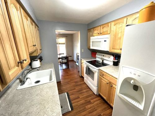 104 Woodstone Ln, New Kensington PA  15068-4642 exterior