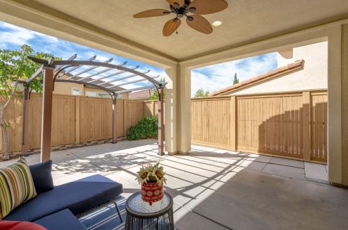 2994 Beatty Dr, Folsom CA  95762-7000 exterior