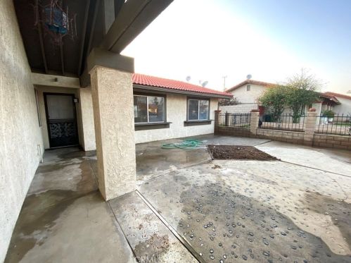 6055 Scheelite St, Riverside CA  92509-5050 exterior