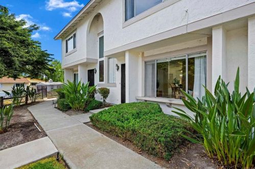 3654 Spyglass Way, Oceanside, CA 92056-4727