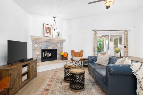 51915 Avenida Alvarado, La Quinta CA  92253-3190 exterior