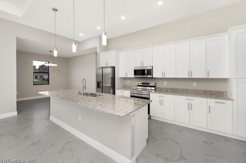 1007 Lee Ave, Lehigh Acres FL  33972-8313 exterior