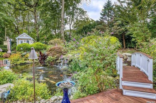 29 Arista Dr, Huntington Station, NY 11746-4920