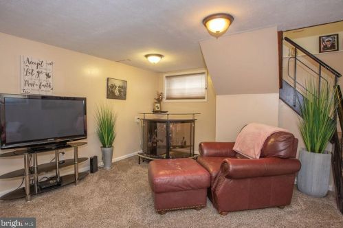 2511 Dean Dr, Wilmington DE  19808-3313 exterior