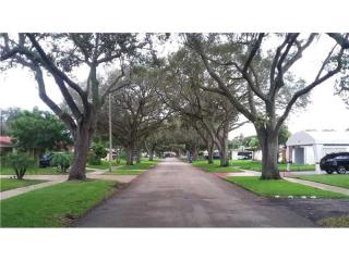 222 56th Ter, Hollywood FL  33023-1474 exterior