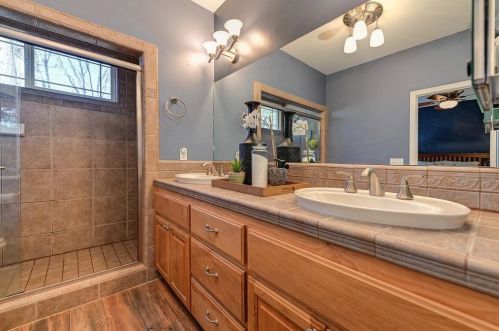 10570 Alta Sierra Dr, Grass Valley CA  95949-6840 exterior