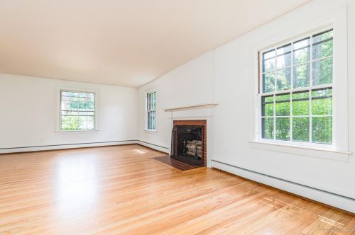 60 Myrtle St, Somersworth NH  03878-2226 exterior
