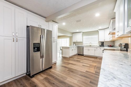 2406 Sunset Ln, Lutz FL  33549-8209 exterior