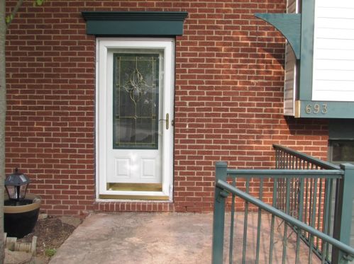 693 Blue Ridge Rd, Pittsburgh, PA 15239-2717