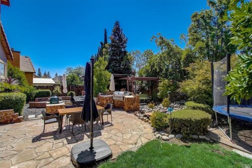 965 Turquoise St, Vacaville CA  95687-7859 exterior