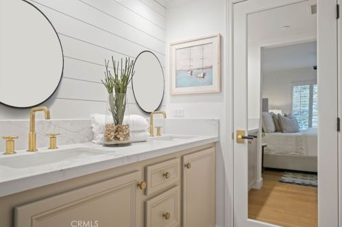 8 Nautical Mile Dr, Newport Beach CA  92663-2784 exterior