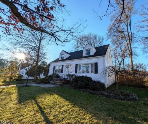 31 Beech Ave, Fanwood, NJ 07023-1707