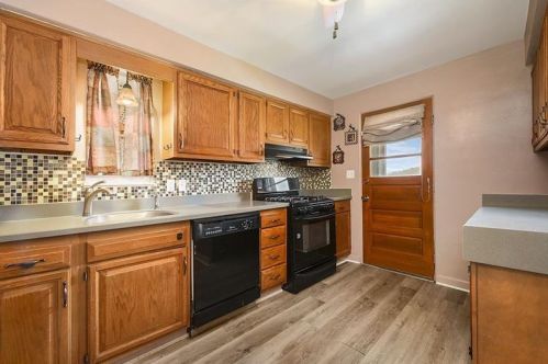 4114 Everlawn St, Pittsburgh PA 15122-2111 exterior