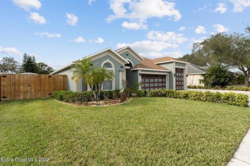 3949 Rolling Hill Dr, Titusville FL  32796-1107 exterior