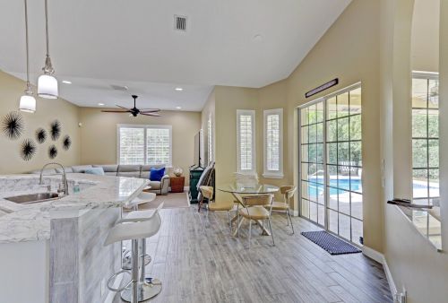 1241 Bimini Ln, West Palm Beach FL  33404-2770 exterior