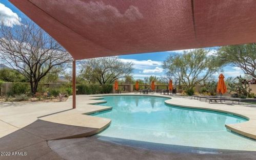 17805 93 Way, Scottsdale AZ  85260-2860 exterior