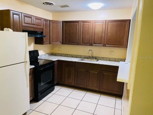 205 Tangerine Dr, Sanford, FL 32771-3655
