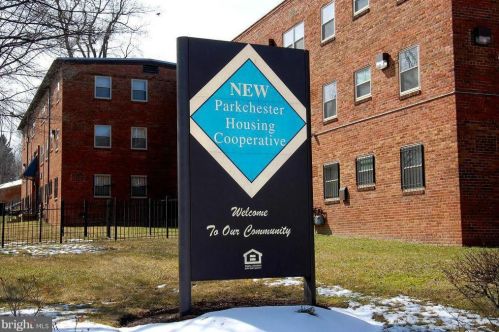 2647 Birney Pl, Washington, DC 20020-5942