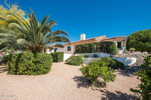 15815 Thistle Dr, Scottsdale AZ 85268-4446 exterior