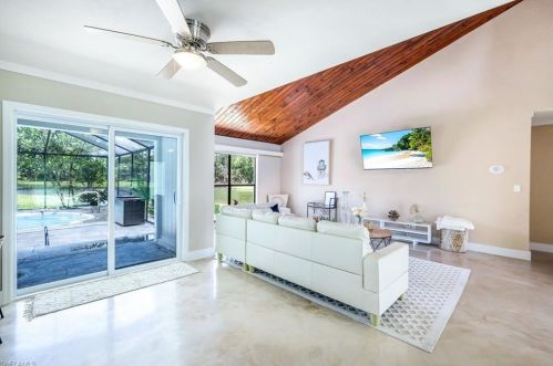 2266 Kings Lake Blvd, Naples FL  34112-5321 exterior