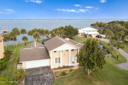 3616 Indian Riv Dr, Cocoa FL 32926-8705 exterior