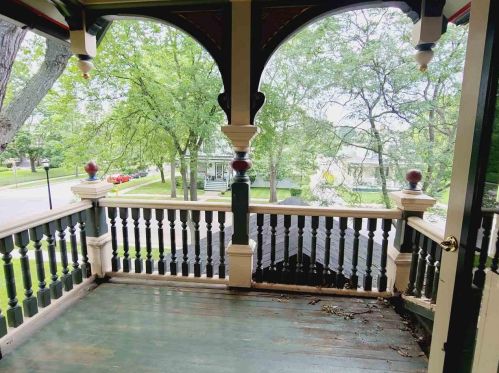 294 Division St, Fond Du Lac, WI 54935-4349
