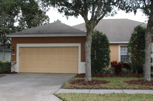 13700 Crest Lake Dr, Port Richey, FL 34669-1188