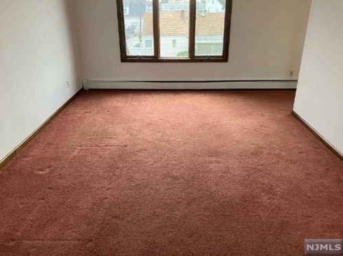 11 Alpine St, Outwater NJ  07026-2101 exterior