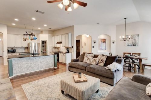 9020 Wheatfield Trl, Fort Worth TX  76179-8154 exterior