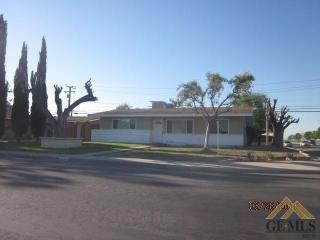 1802 9th Ave, Delano, CA 93215-3147