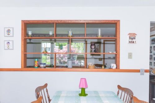 55 Jodi Dr, Wallingford CT  06492-2846 exterior