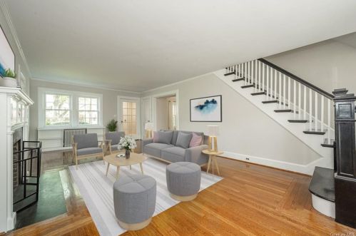 10 Ferncliff Rd, Scarsdale, NY 10583-5904