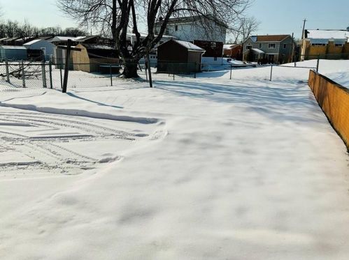 502 Lebanon Mnr Dr, Pittsburgh PA 15122-3225 exterior