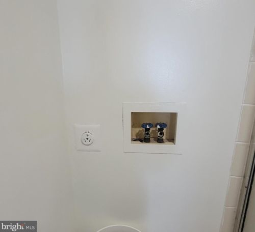 3817 Ventnor Ave, Atlantic City NJ  08401-5923 exterior