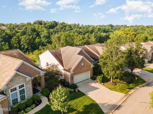 1447 Greenery Dr, Florence, KY 41042-7055