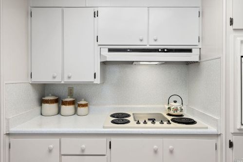 40 Westgate Cir, Santa Rosa CA  95401-9014 exterior