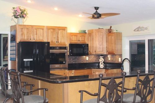 28032 Oak Ln, Bonita Springs, FL 34135-6909