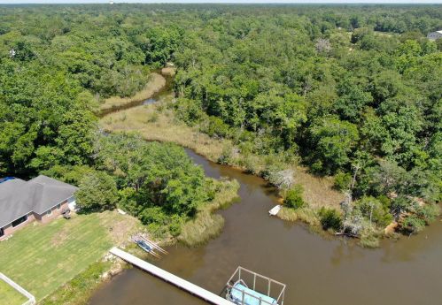 202 Waterview Cove Dr, Freeport FL  32439-2805 exterior