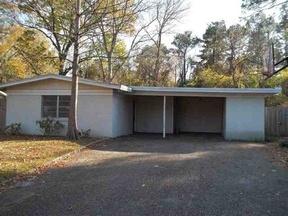 206 Drake Blvd, Longview, TX 75605-4613