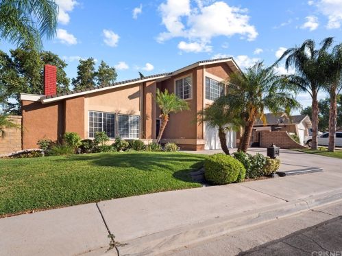 23810 Hilo Ct, Santa Clarita, CA 91355-2524