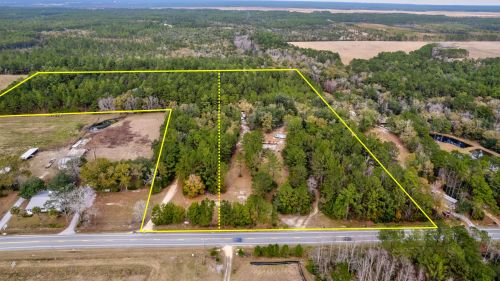 248 Bunny Ln, Freeport, FL 32439-6030