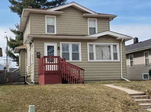 6422 Jackson Ave, Hammond, IN 46324-1202