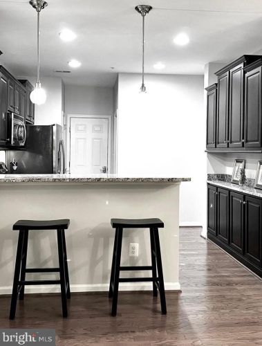 4836 Dane Ridge Cir, Woodbridge VA  22193-6520 exterior