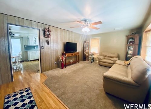 4748 2025, Roy, UT 84067-2615