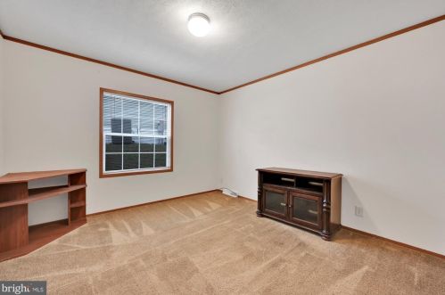 910 Dogwood St, Smithville PA  17560-9692 exterior