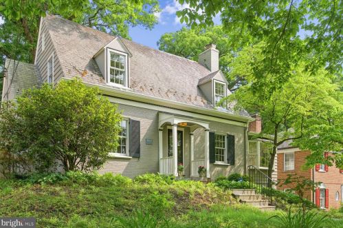 6637 32nd St, Washington, DC 20015-2309