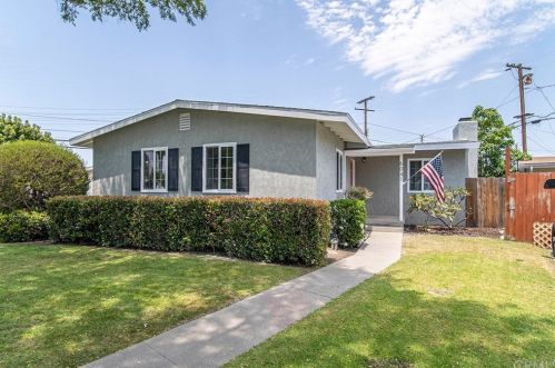 6041 Benmore St, Long Beach CA  90815-1408 exterior